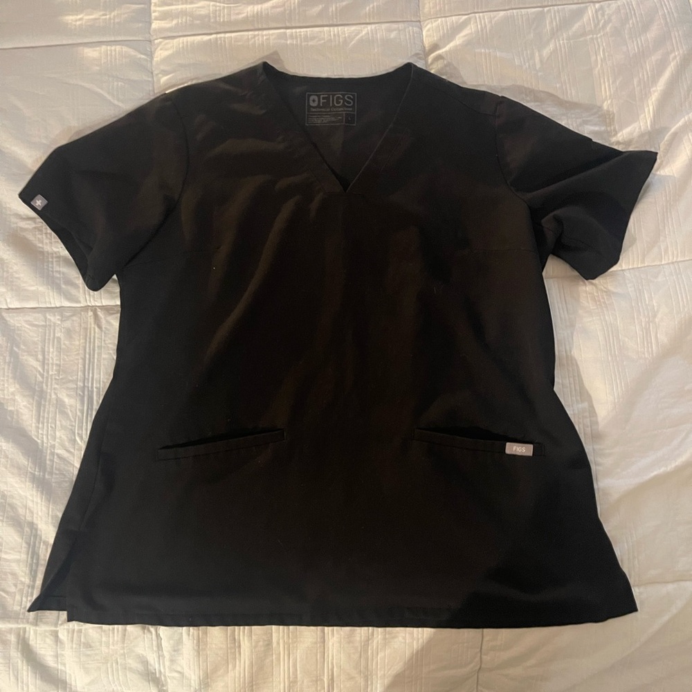 Figs scrub top